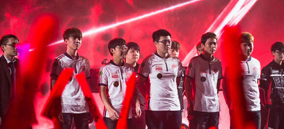 尤其在三四 尤其在三四