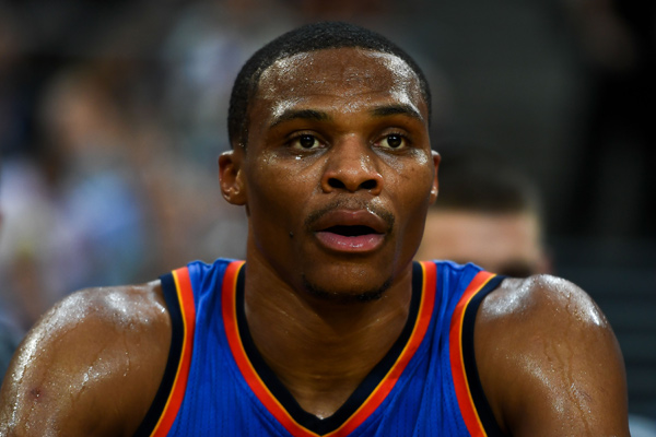 防守努力追 防守努力追