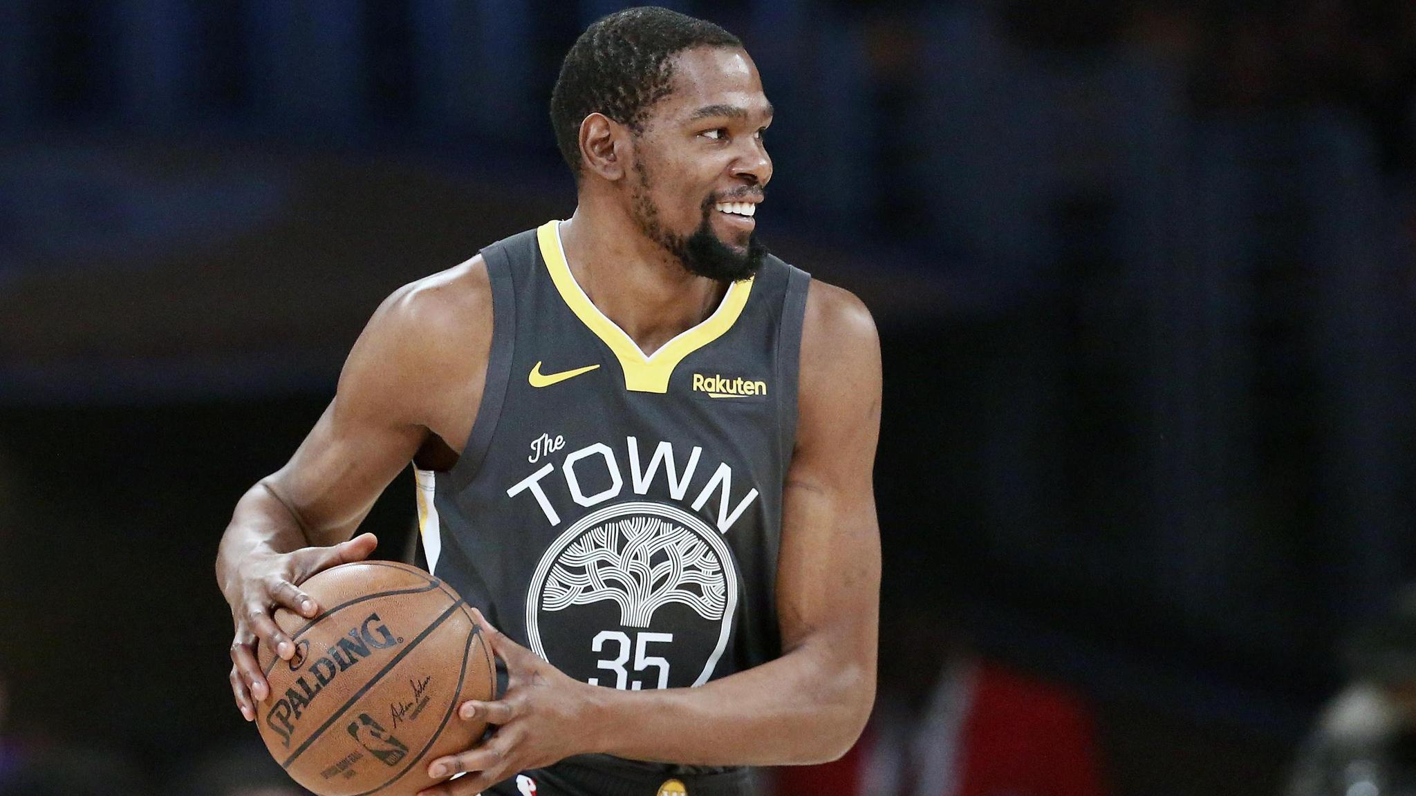 激烈的足球 激烈的足球